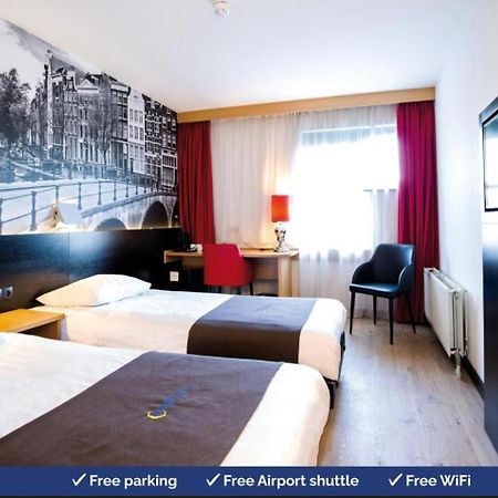 Airport Inn Hotel Ломе Екстериор снимка